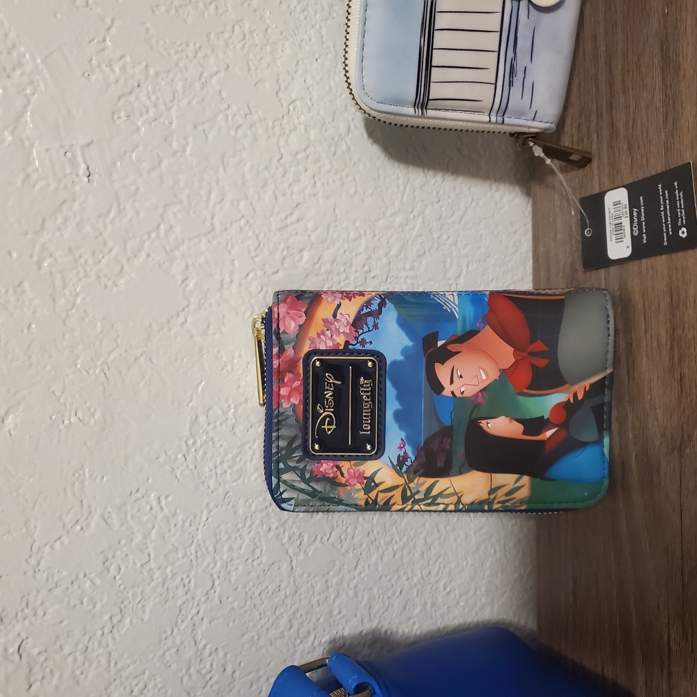 Disney Loungefly Mulan Wallet